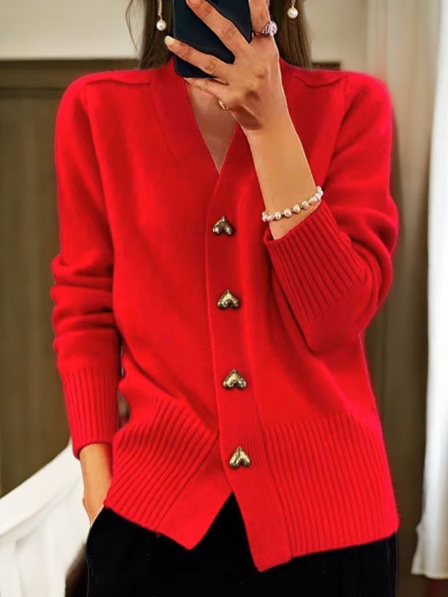 Street-wave Cardigan With Heart Buttons For Women Soft Timeless Chic Versatile Knitwear
