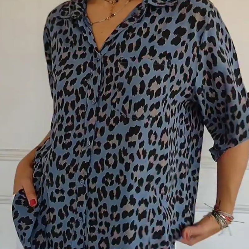 Women's Leopard Print Blouse with Short Sleeves and Relaxed Fit