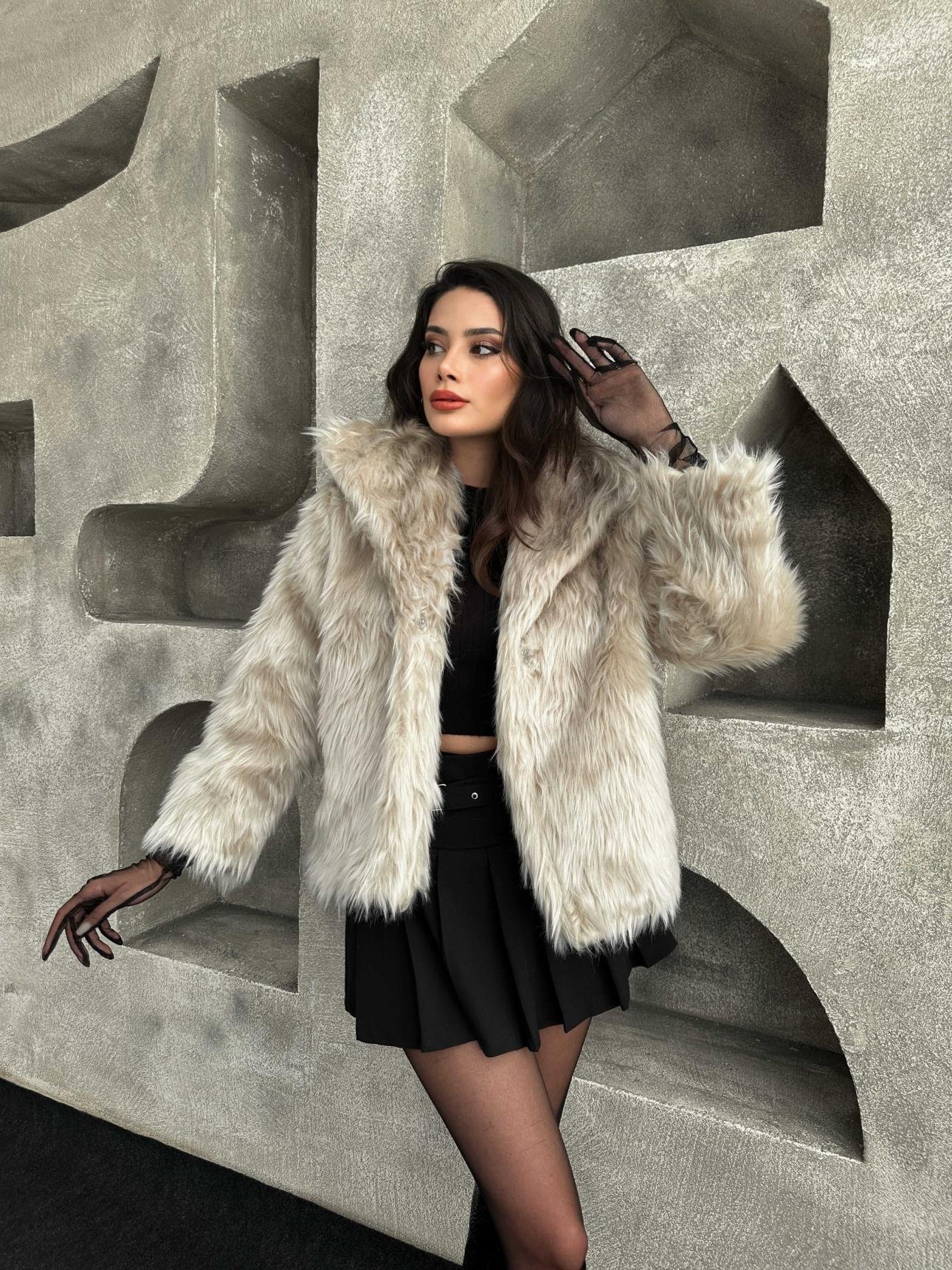 Street-wave Faux Fur Coat For Women Luxurious Warmth Trendy Jacket For Effortless Style