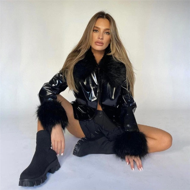 Streetwave Leather Jacket With Fringed Details For Fashion Forward Women Versatile Soft Leather