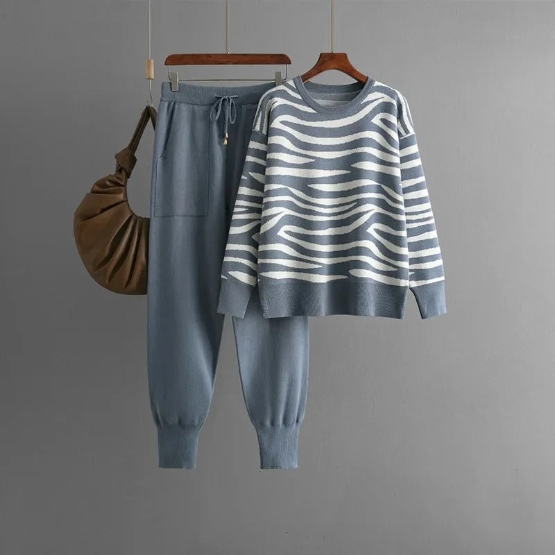 Street-Wave Animal Print Knit Set For Women Cozy Trendy Loungewear With Sweatshirt And Jogger Pants