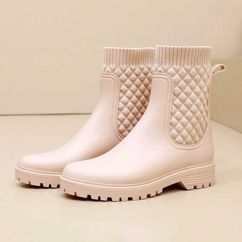 Street-wave Knit Cuff Ankle Boots For Women With Quilted Knit Panel And Rugged Lug Sole