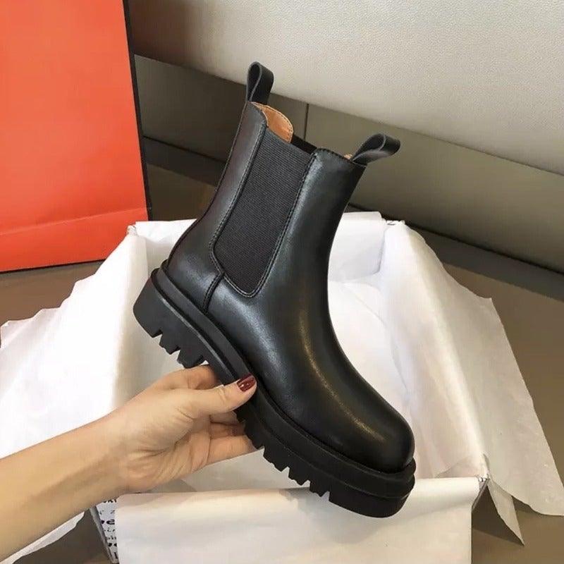 Women's Classic Boots with Mid-Height and Sturdy Sole