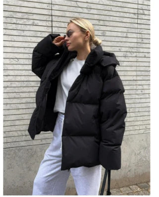 Street-Wave Short Puffer Jacket For Women With Hood Cozy Warmth Stylish Fit Everyday Winter Ready