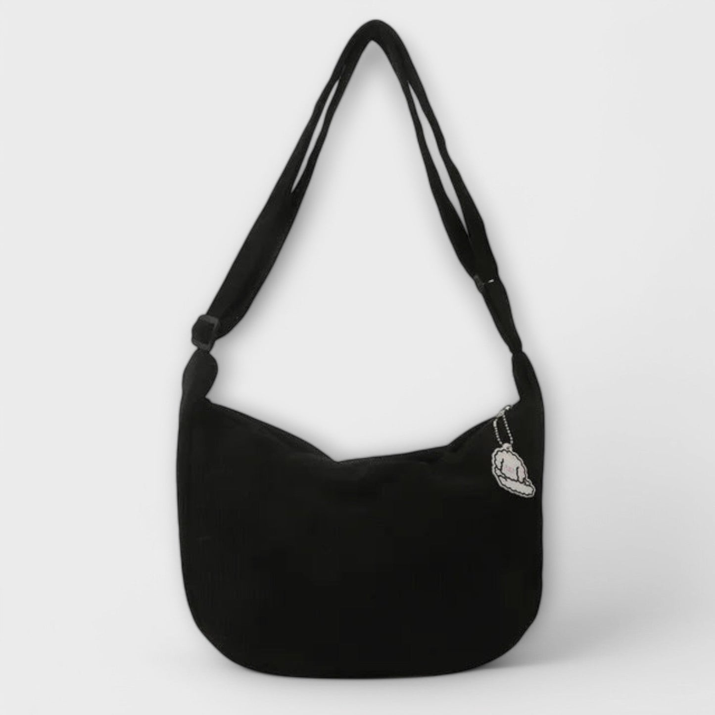 Women's Shoulder Bag with Elegant Shape and Versatile Design